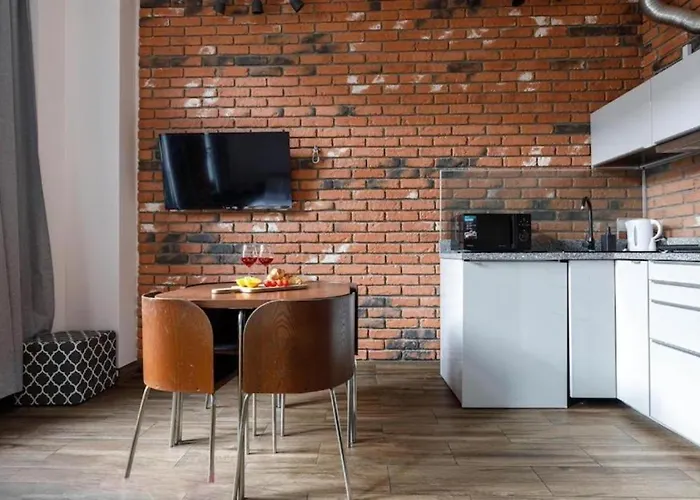 Golden - Cozy - Great Location&k28 *